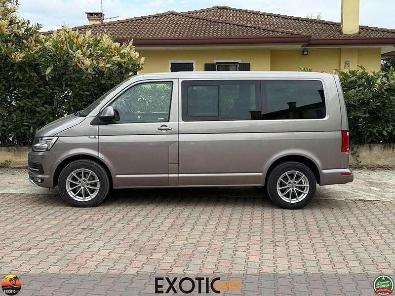 Usata VW Multivan Comfortline 150 CV (110 kW) 2018 Grigio Monovolume