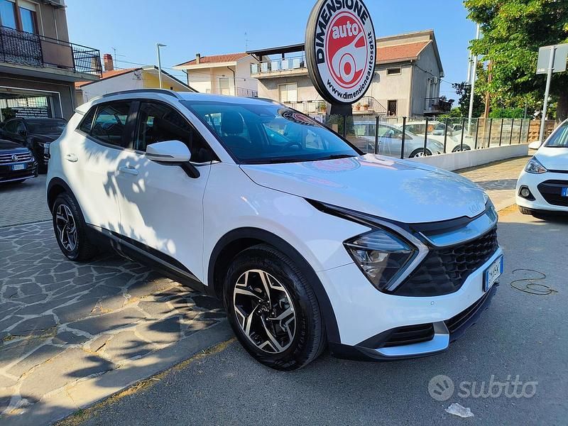Bianco Usata 2022 Kia Sportage Style SUV | 23.500 € (Buon prezzo) - Immagine 1/4