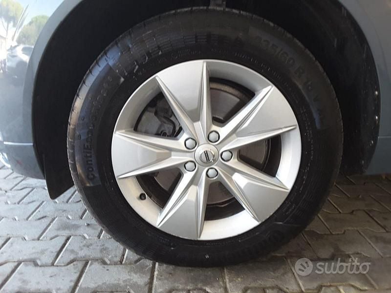 Usata Volvo XC60 Core 197 CV (144 kW) 2022 Grigio SUV