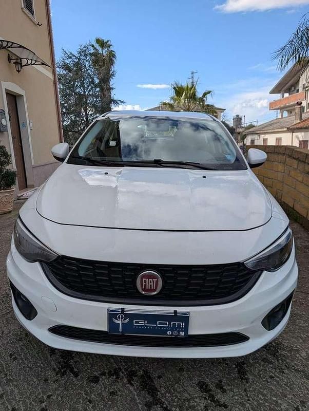 Usata Fiat Tipo Business 120 CV (88 kW) 2018 Bianco Station wagon