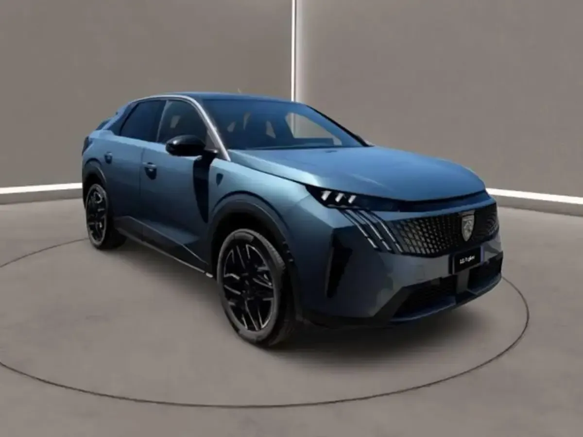 Usata Peugeot 3008 GT 136 CV (100 kW) 2025 Blu SUV