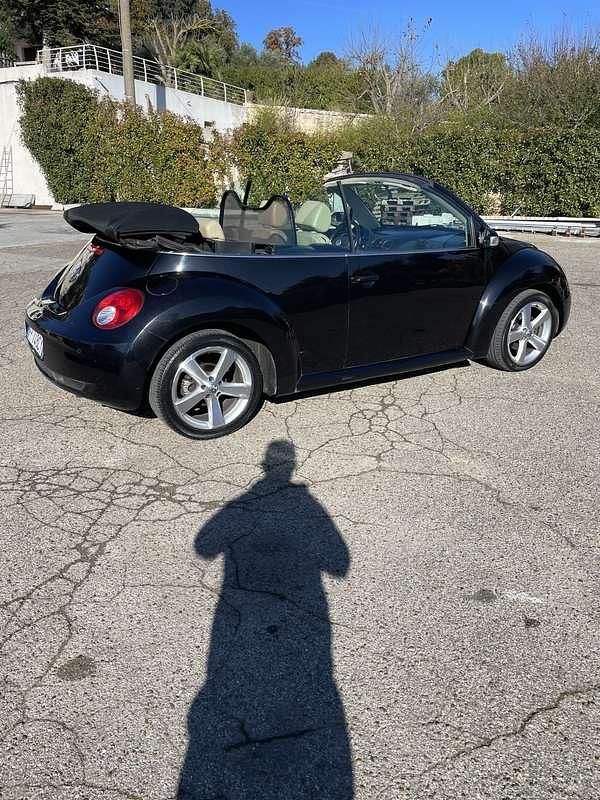Usata VW New Beetle 105 CV (77 kW) 2006 Utilitaria
