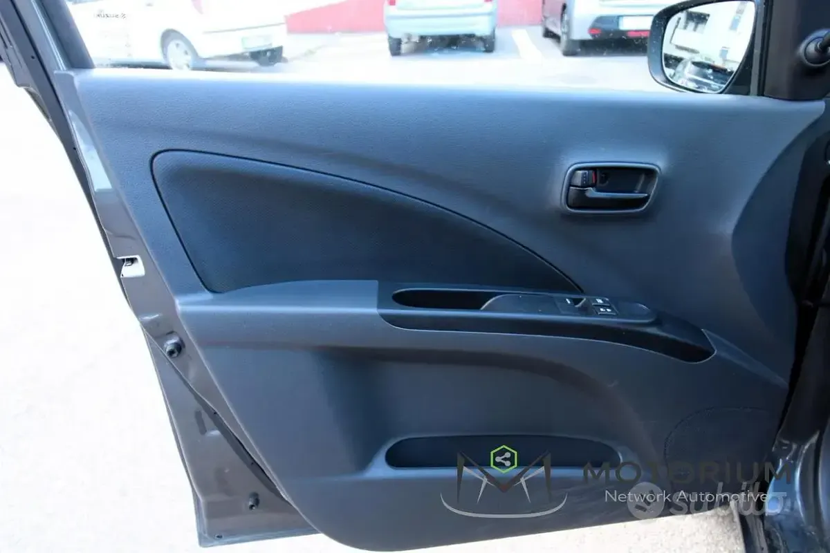 Usata Suzuki Celerio Style 68 CV (50 kW) 2017 Grigio Utilitaria