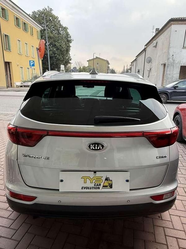 Usata Kia Sportage Style 116 CV (85 kW) 2018 Argento SUV