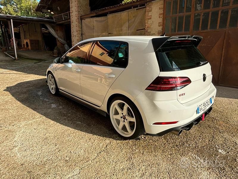 Usata VW Golf VII Business 310 CV (228 kW) 2018 Bianco Berlina