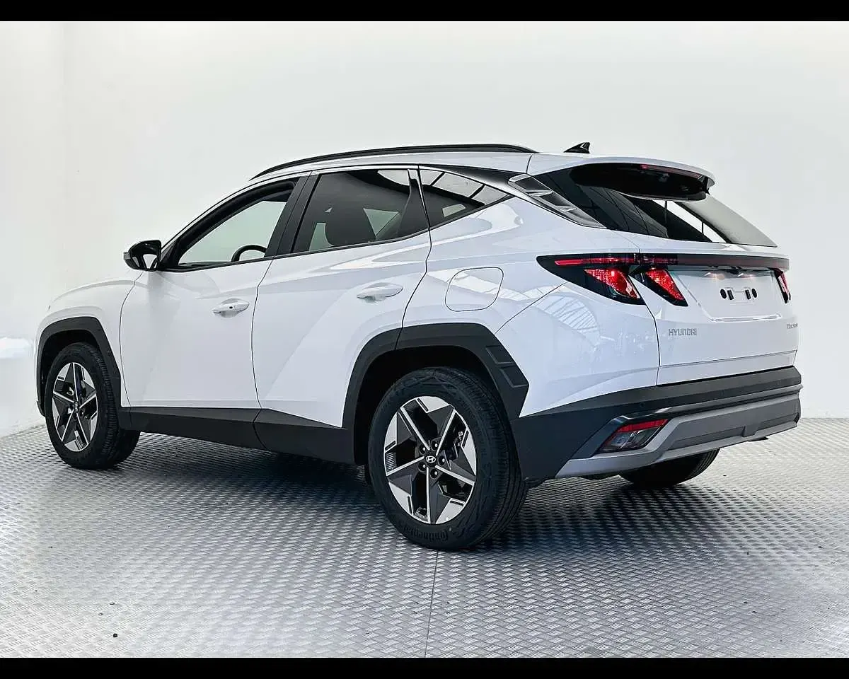 Nuova Hyundai Tucson 136 CV (100 kW) 2025 Atlas white SUV