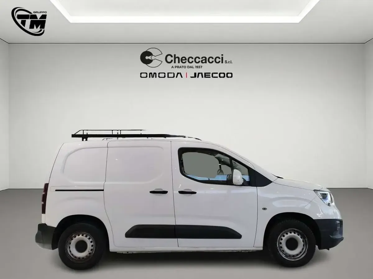 Gebraucht Opel Combo S 102 PS (75 kW) 2019 Weiß Van / Kleinbus