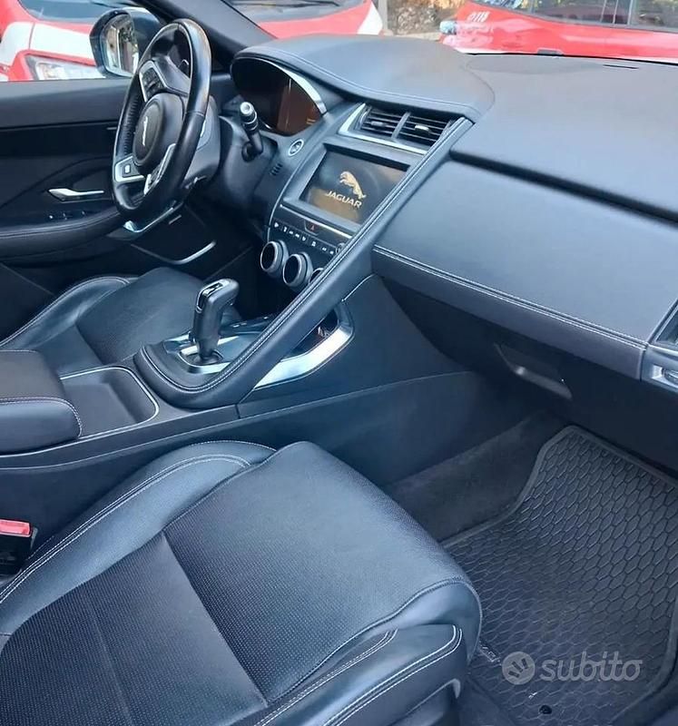 Usata Jaguar E-Pace R-Dynamic 150 CV (110 kW) 2018 Bianco SUV