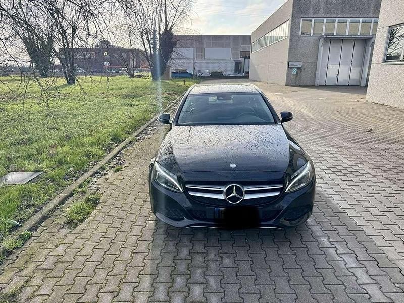 Usata Mercedes C220 170 CV (125 kW) 2016 Nero Station wagon