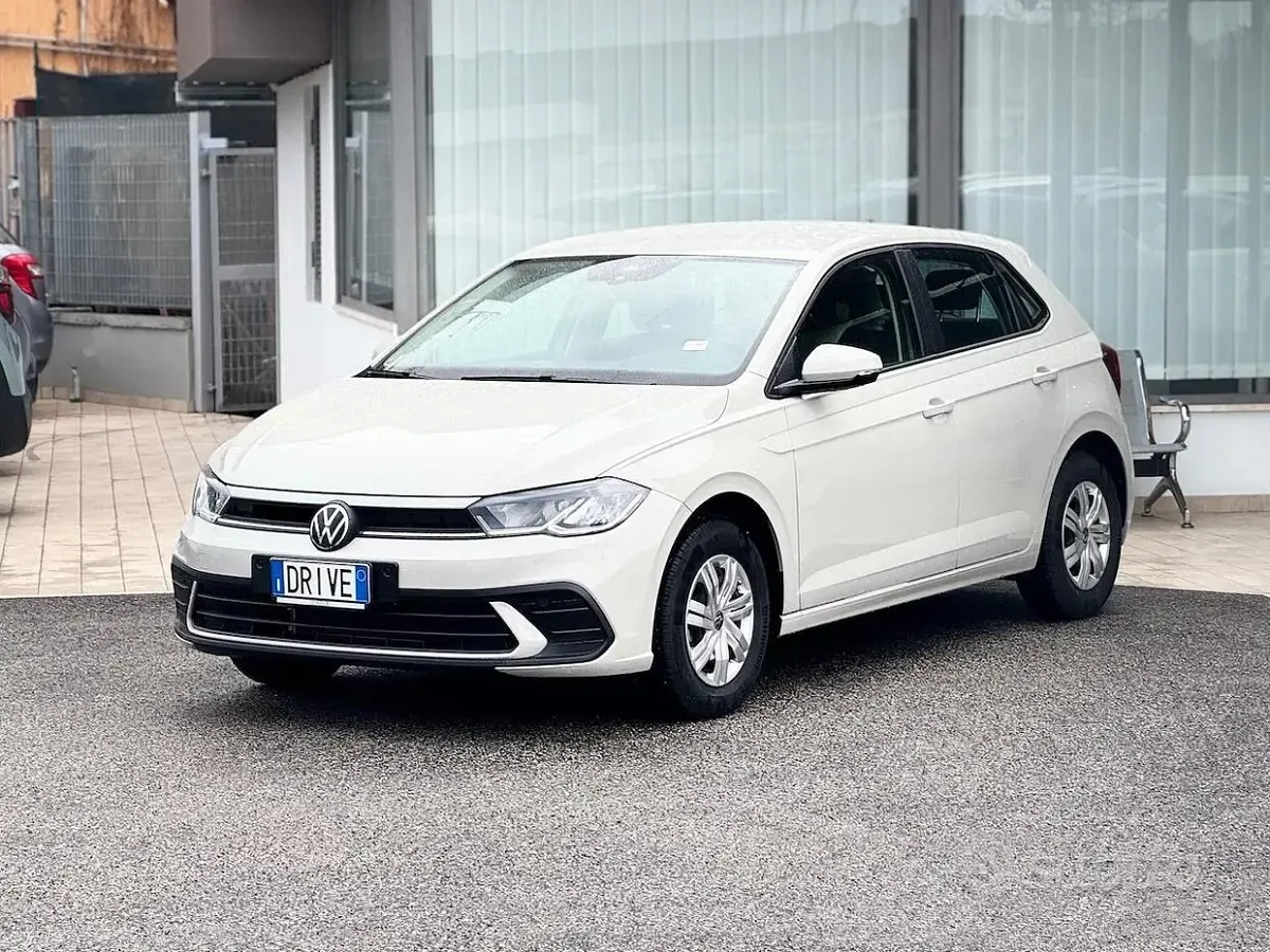 Begagnad VW Polo 80 HK (58 kW) 2024 Halvkombi