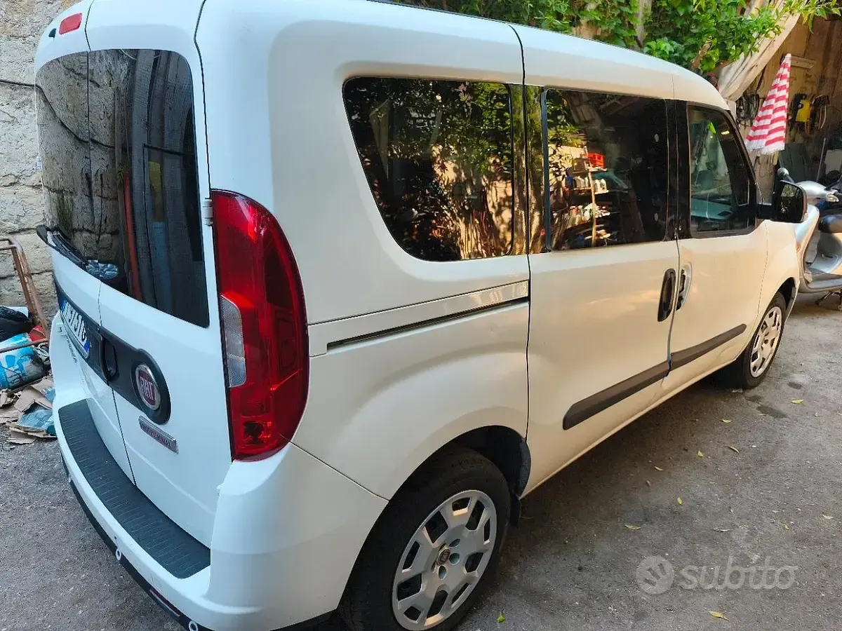Usata Fiat Doblò 105 CV (77 kW) 2019 Monovolume