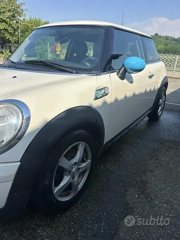 Usata Mini ONE 75 CV (55 kW) 2010 Bianco Utilitaria