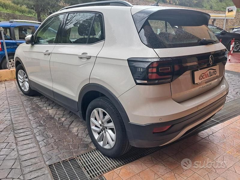 Usata VW T-Cross Style 110 CV (80 kW) 2023 Beige SUV
