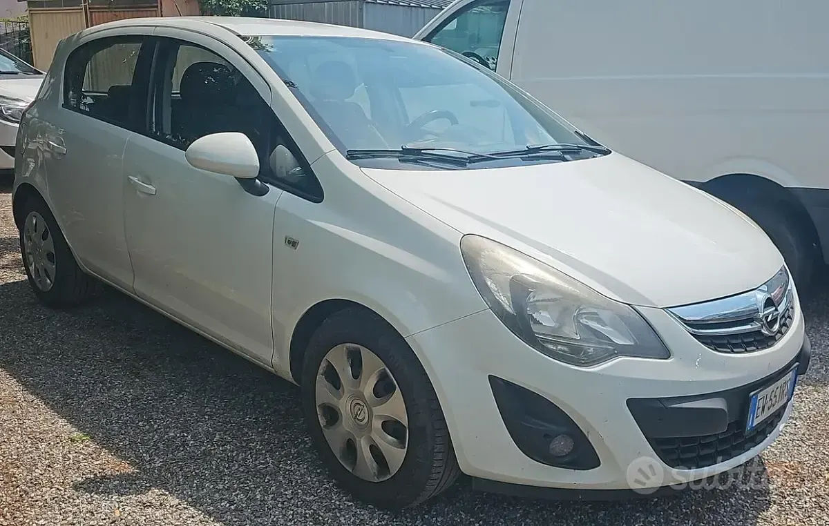Używany Opel Corsa Sport 100 KM (73 kW) 2014 Biały Hatchback