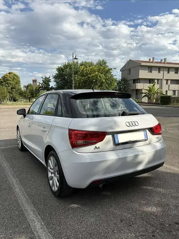 Usata Audi A1 Sportback S-Line 90 CV (66 kW) 2014 Bianco Utilitaria
