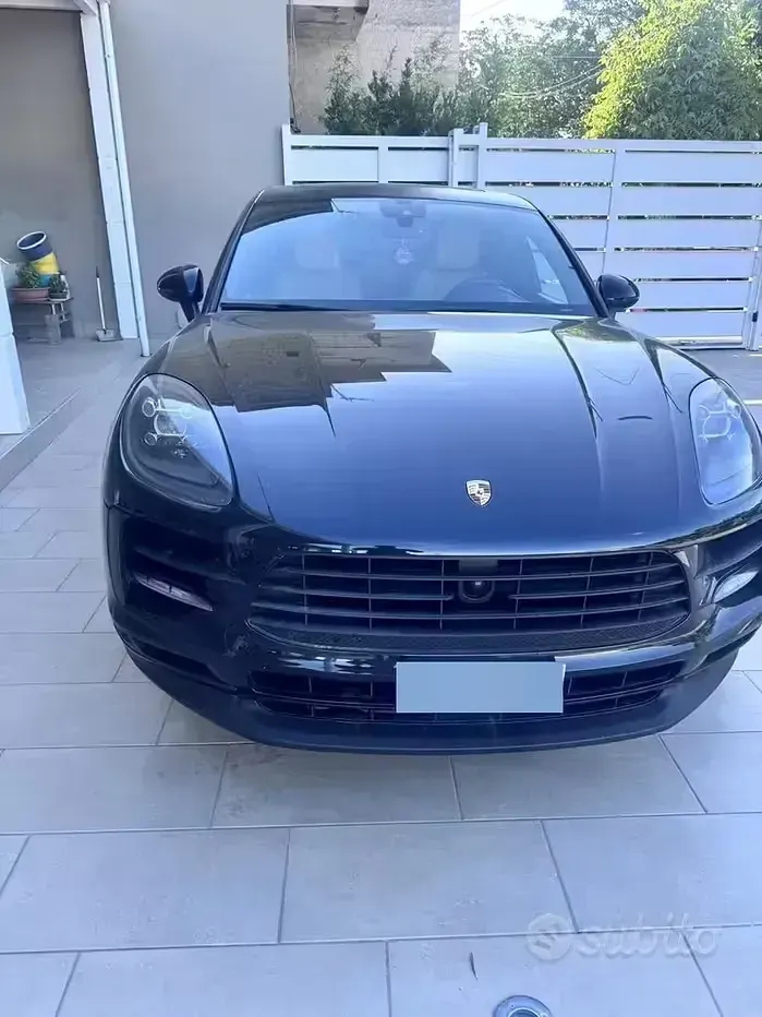 Usata Porsche Macan 245 CV (180 kW) 2019 Bluazzurro SUV