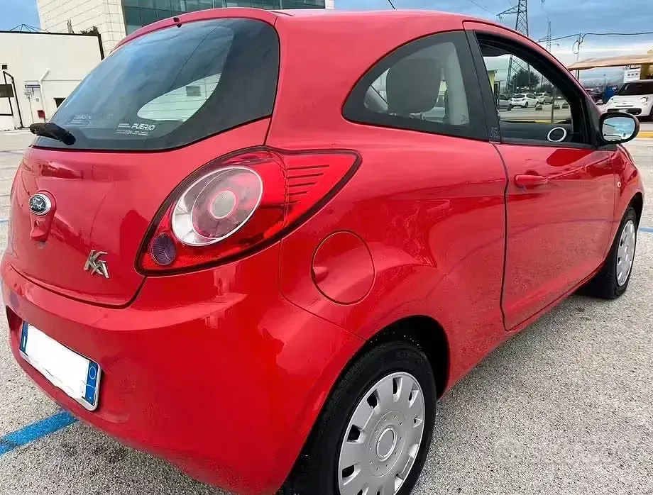 Usata Ford Ka 69 CV (50 kW) 2017 Berlina