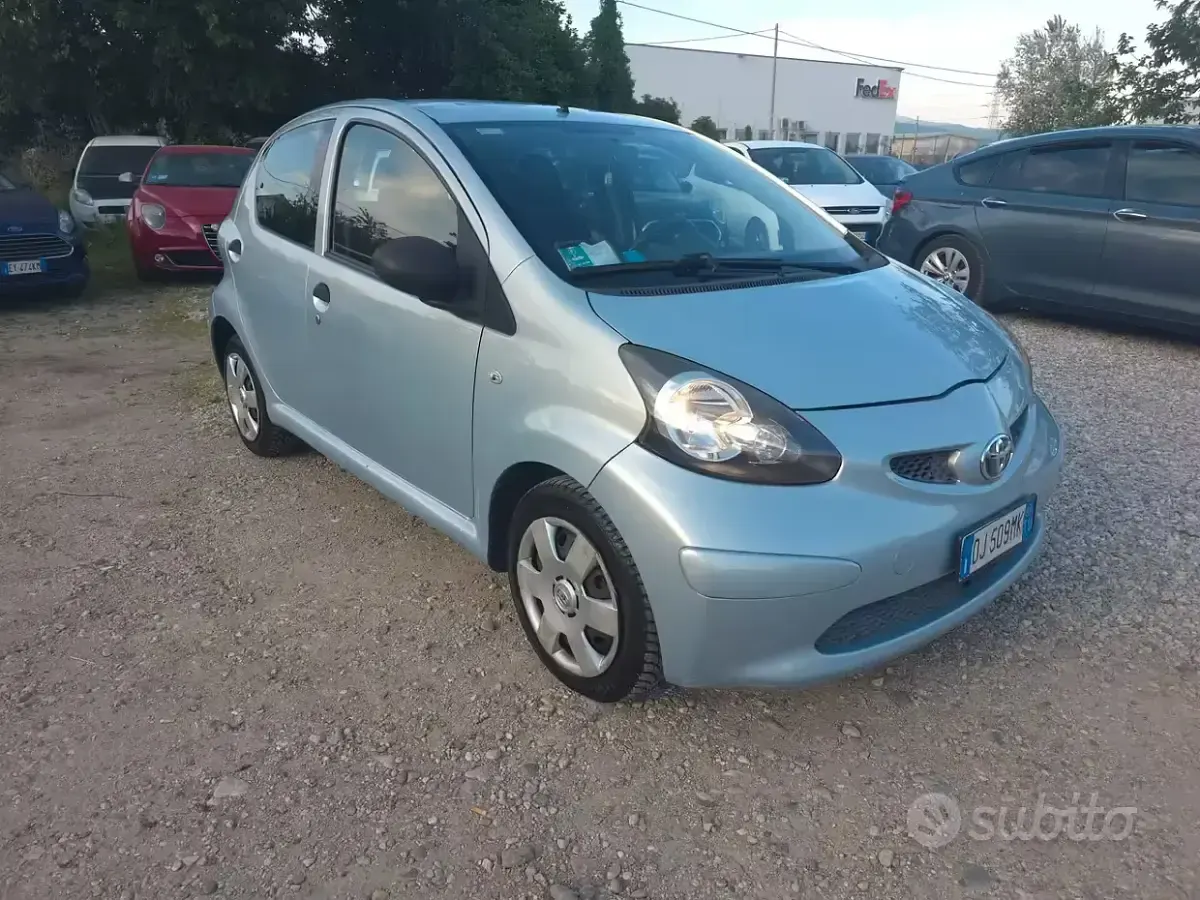 Gebraucht Toyota Aygo Sol 68 PS (50 kW) 2007 Blau Kleinwagen