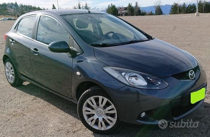 Usata Mazda 2 75 CV (55 kW) 2008 Grigio Berlina