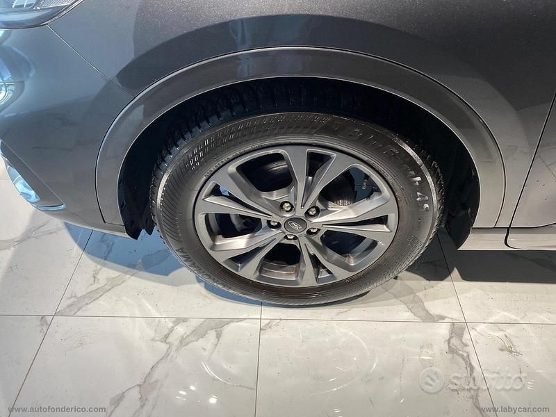 Usata Ford Kuga ST-Line 120 CV (88 kW) 2022 Grigio SUV