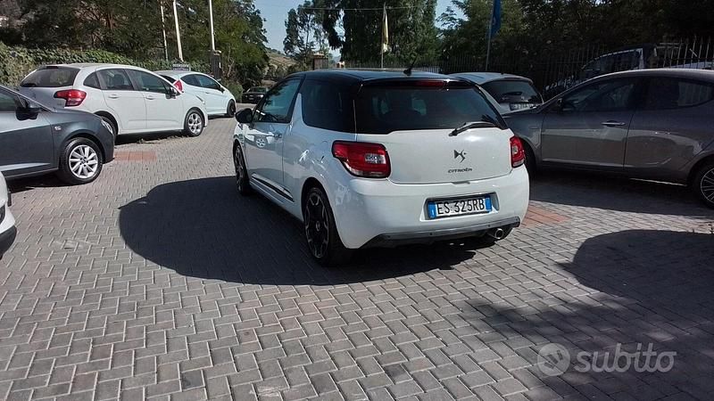 Usata Citroën DS3 Chic 82 CV (60 kW) 2013 Bianco Coupé