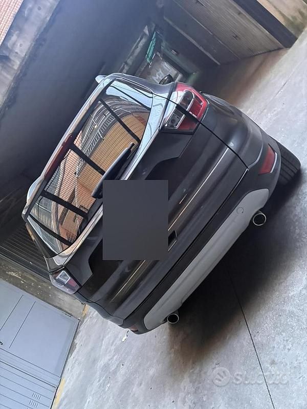 Usata Ford Kuga Titanium 120 CV (88 kW) 2016 Grigio SUV