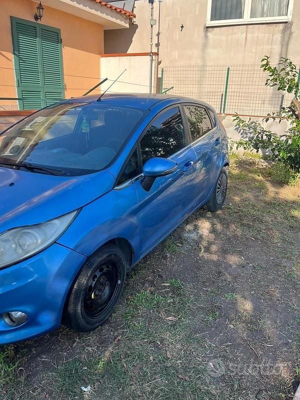 Usata Ford Fiesta 95 CV (69 kW) 2009 Utilitaria