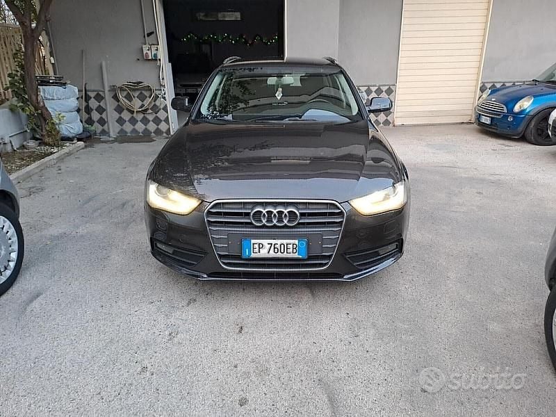 Usata Audi A4 Ambiente 143 CV (105 kW) 2012 Grigio Station wagon