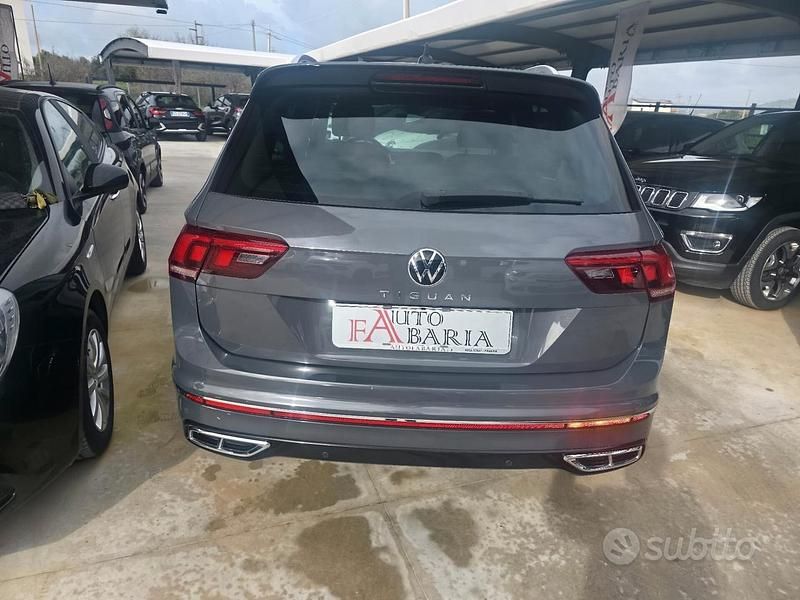 Usata VW Tiguan R-line 150 CV (110 kW) 2022 Grigio SUV