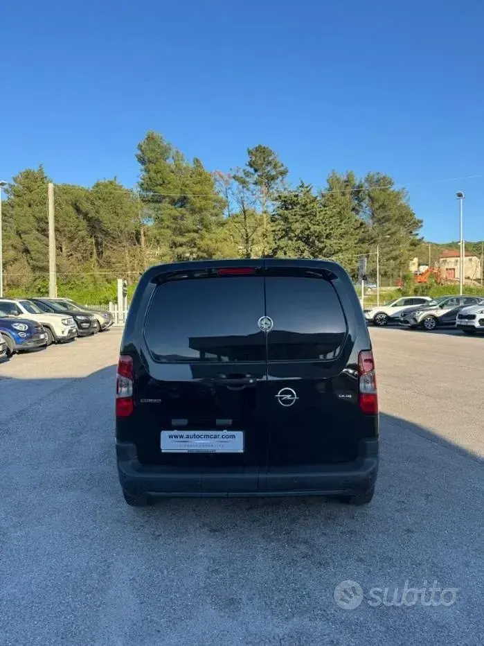 Gebraucht Opel Combo Edition 102 PS (75 kW) 2021 Schwarz Van / Kleinbus