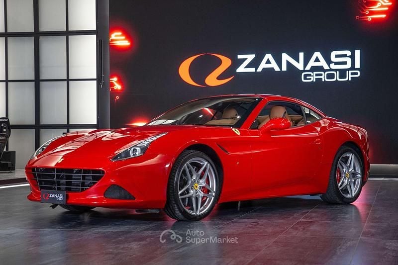 Usata Ferrari California 560 CV (411 kW) 2014 Rosso corsa Cabrio