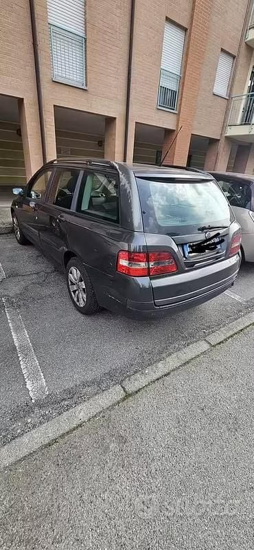Usata Fiat Stilo 120 CV (88 kW) 2007 Grigio Station wagon