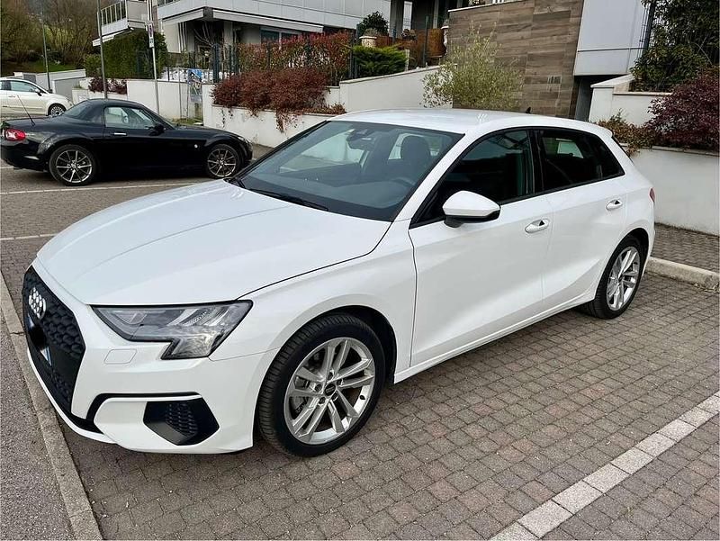 Usata Audi A3 Business 150 CV (110 kW) 2022 Bianco Berlina