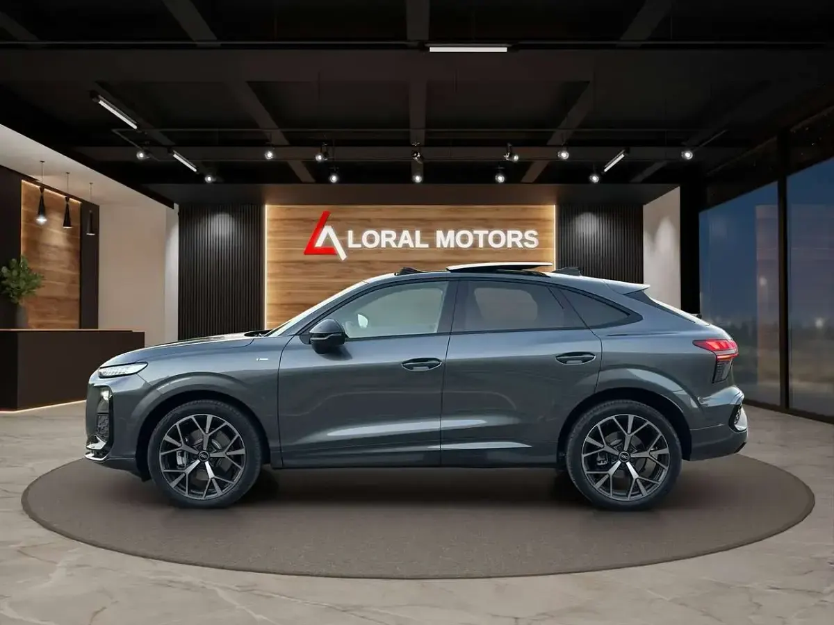Nuova Audi Q3 Sportback S-Line 150 CV (110 kW) 2026 Grigio daytona perlato SUV