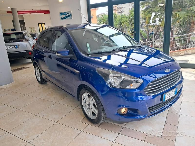 Usata Ford Ka Ultimate 85 CV (62 kW) 2016 Blu Berlina