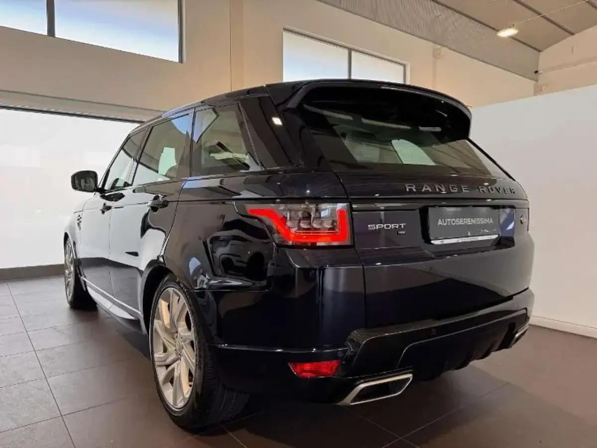 Käytetty Land Rover Range Rover Sport HSE Dynamic 249 HP (183 kW) 2020 Sininen Katumaasturi