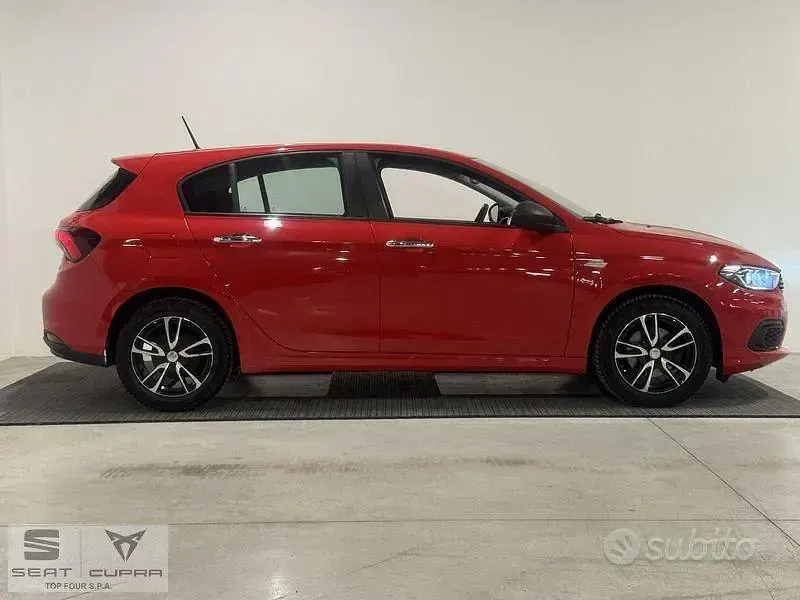 Usata Fiat Tipo Easy 95 CV (69 kW) 2019 Rosso Berlina