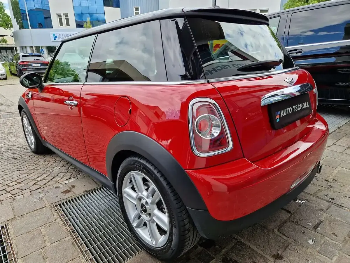 Usata Mini Cooper 122 CV (89 kW) 2013 Chili red Utilitaria