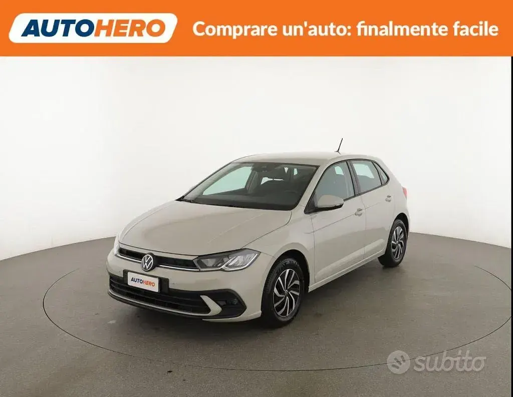 Usata VW Polo Life 95 CV (69 kW) 2023 Beige Utilitaria