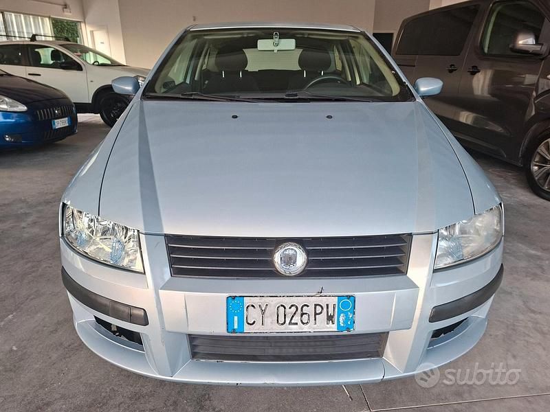 Usata Fiat Stilo Active 104 CV (76 kW) 2006 Grigio Berlina