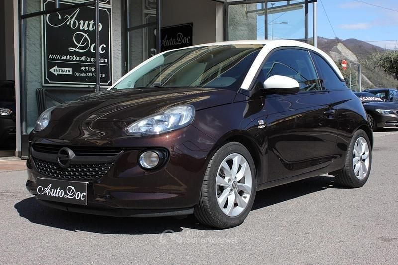 Usata Opel Adam Glam 70 CV (51 kW) 2016 Marrone Utilitaria