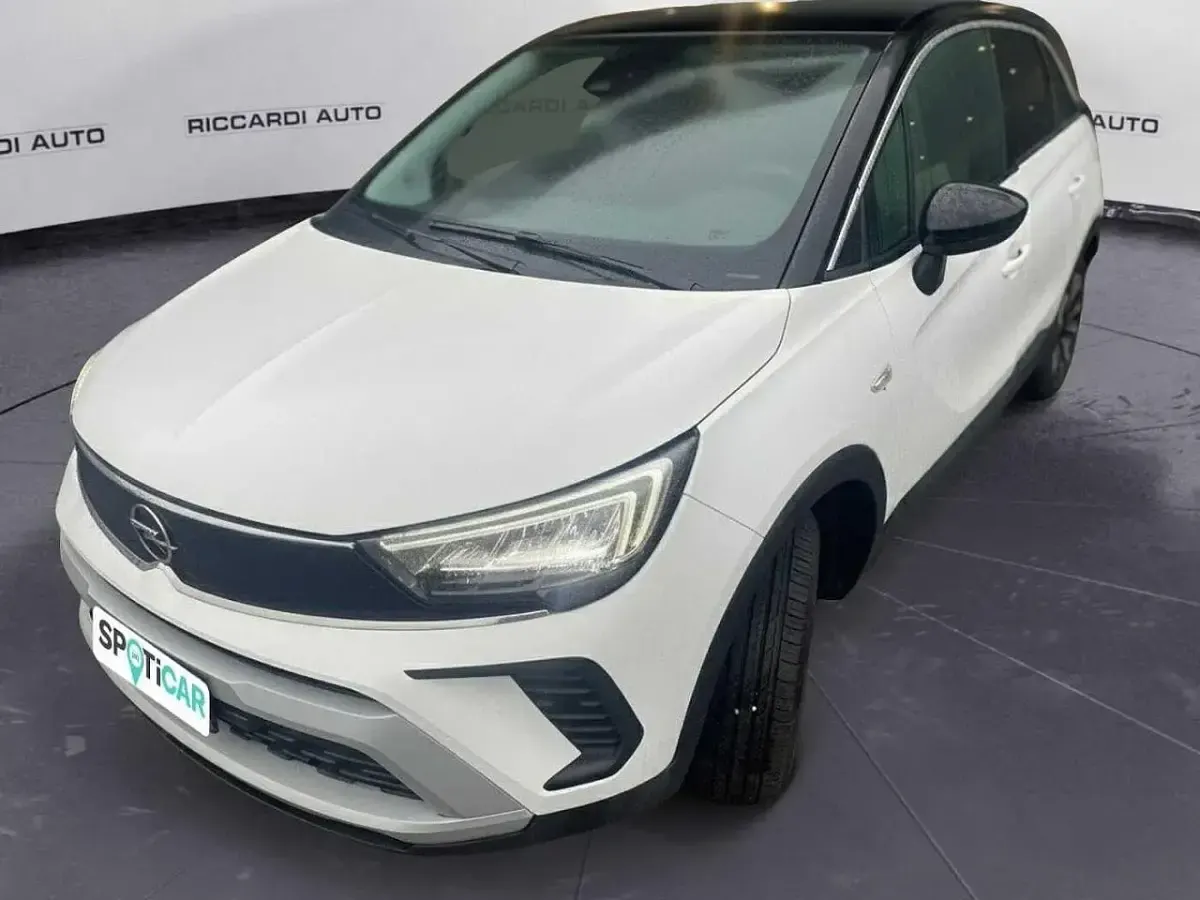 Usata Opel Crossland Elegance 110 CV (80 kW) 2023 SUV