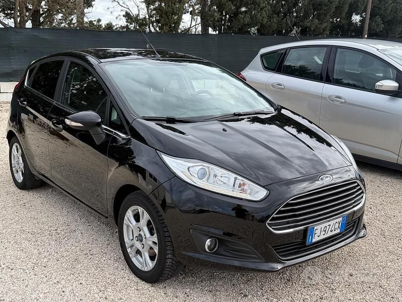 Usata Ford Fiesta Titanium 75 CV (55 kW) 2017 Nero Berlina