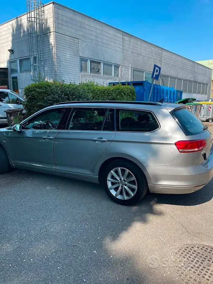 Usata VW Passat 150 CV (110 kW) 2016 Grigio Station wagon