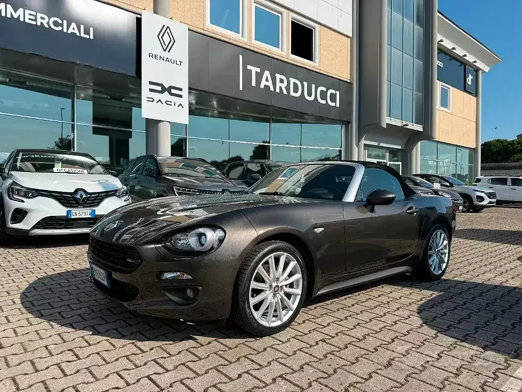 Usata Fiat 124 Spider Lusso 140 CV (102 kW) 2017 Cabrio