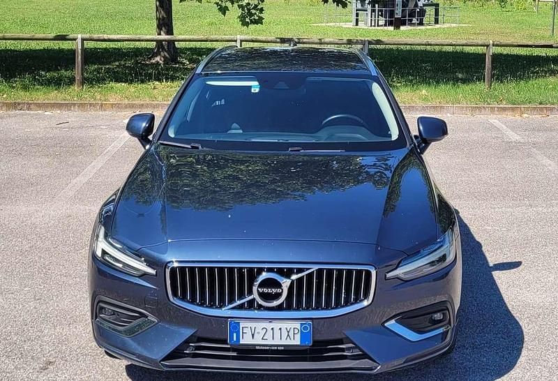 Usata 2019 Volvo V60 Inscription Station wagon | 17.900 € (Molto cara) - Immagine 1/4