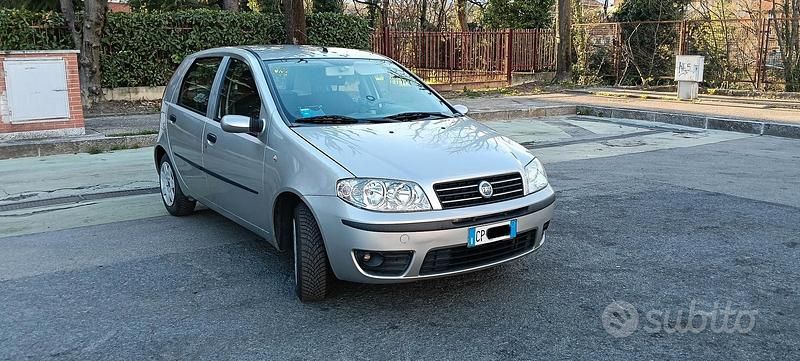 Usata Fiat Punto 2004 Grigio Utilitaria