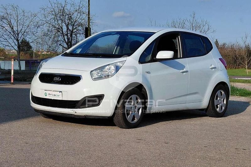 Usata Kia Venga Active 90 CV (66 kW) 2013 Bianco Utilitaria