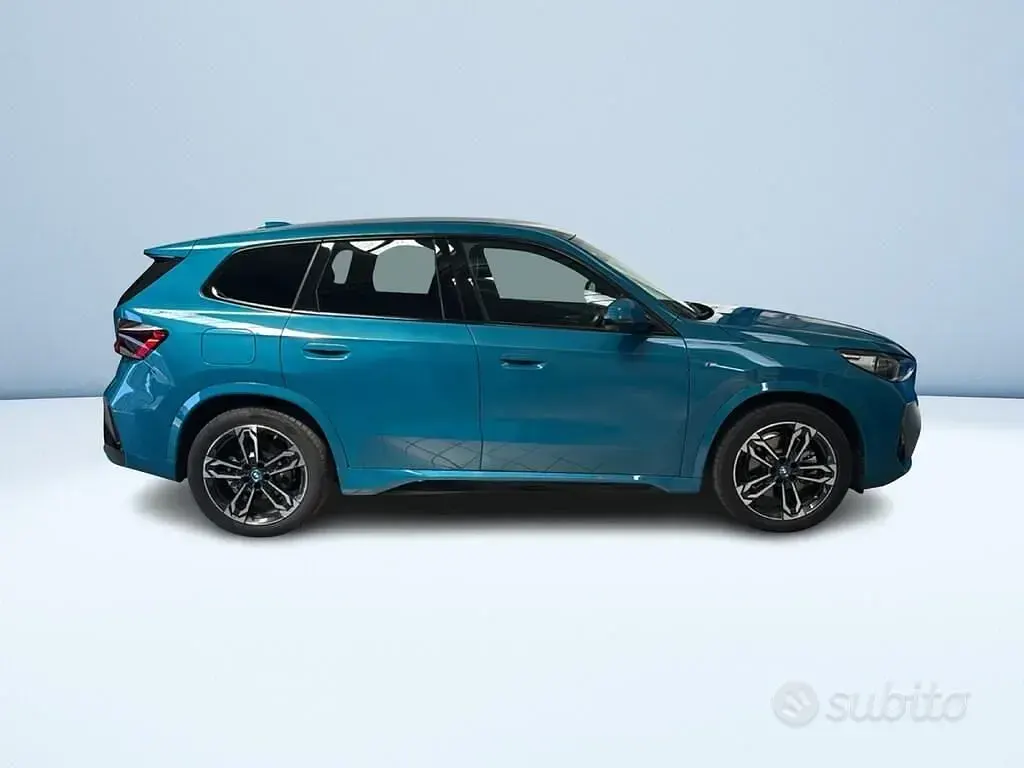 Usata BMW iX1 M Sport 103 kW (141 CV) 2024 Bluazzurro SUV