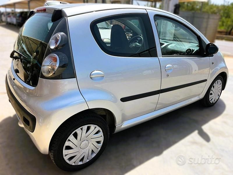 Usata Citroën C1 55 CV (40 kW) 2005 Grigio Utilitaria